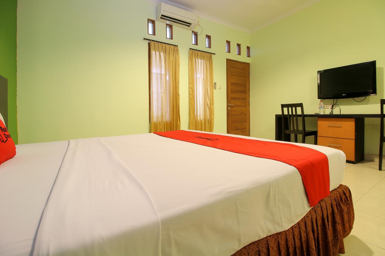 Reddoorz Plus @ Taman Siswa 2 Jogjakarta Buitenkant foto