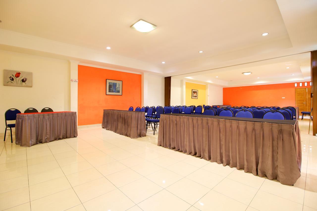 Reddoorz Plus @ Taman Siswa 2 Jogjakarta Buitenkant foto